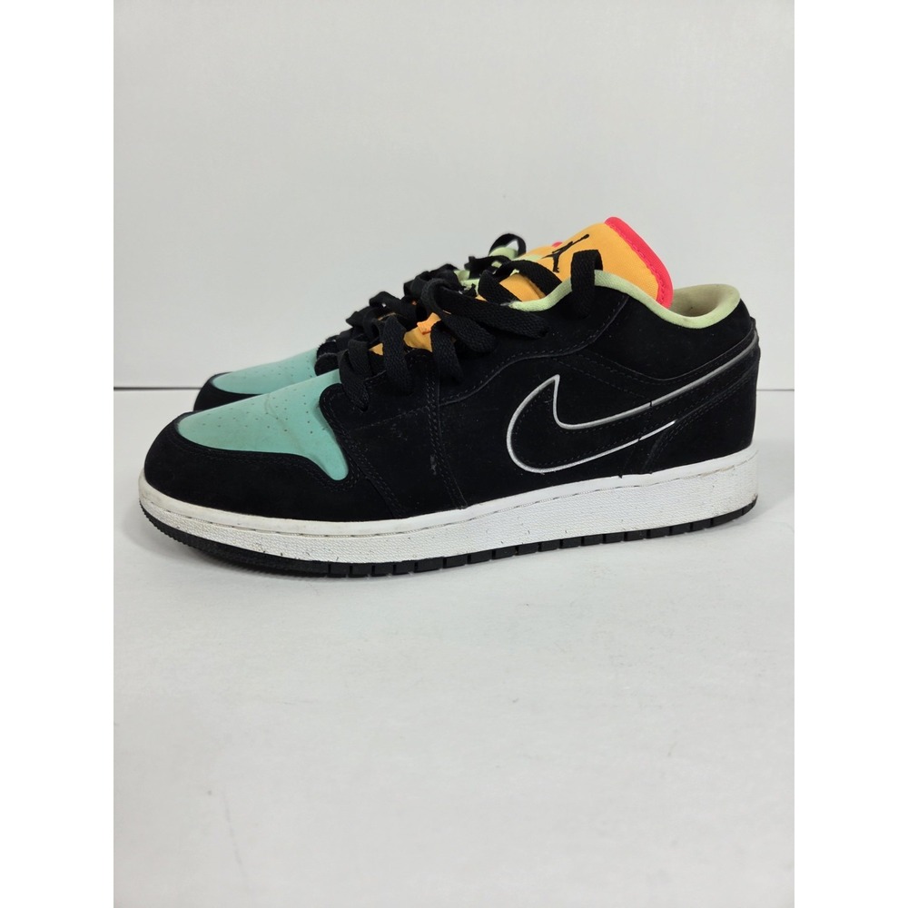 Nike Air Jordan 1 Low SE GS Aurora Green Black Sz 7 Y GS Women Sz 8.5